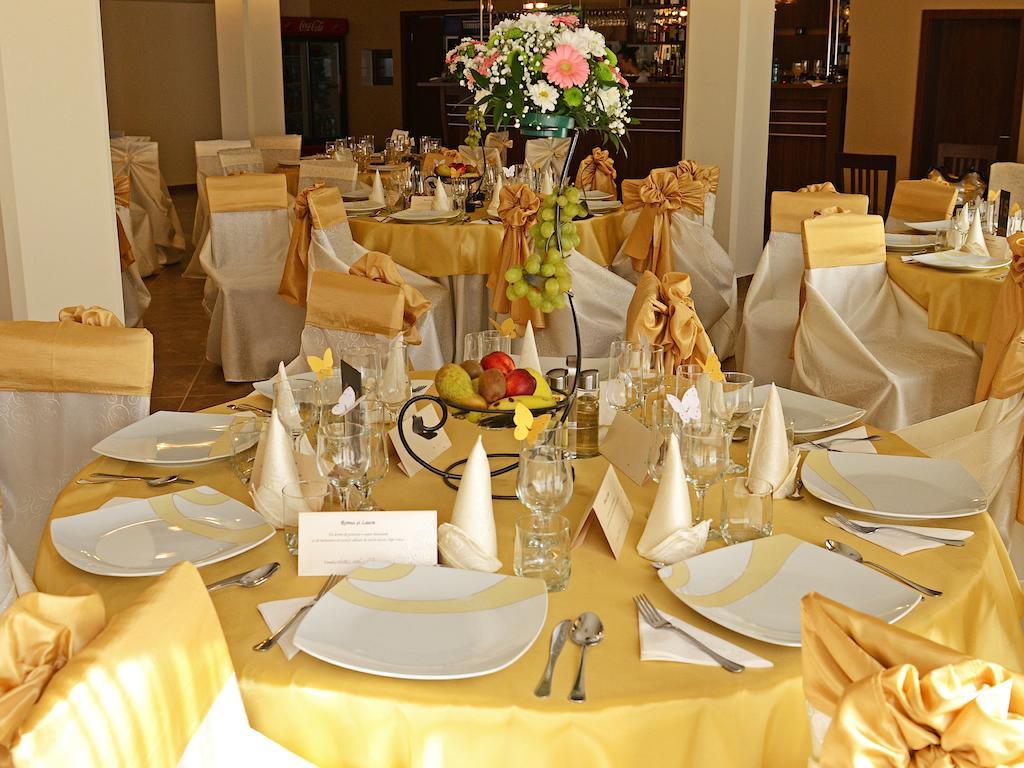 Hotel Dusan Si Fiul Resita Nord Εξωτερικό φωτογραφία