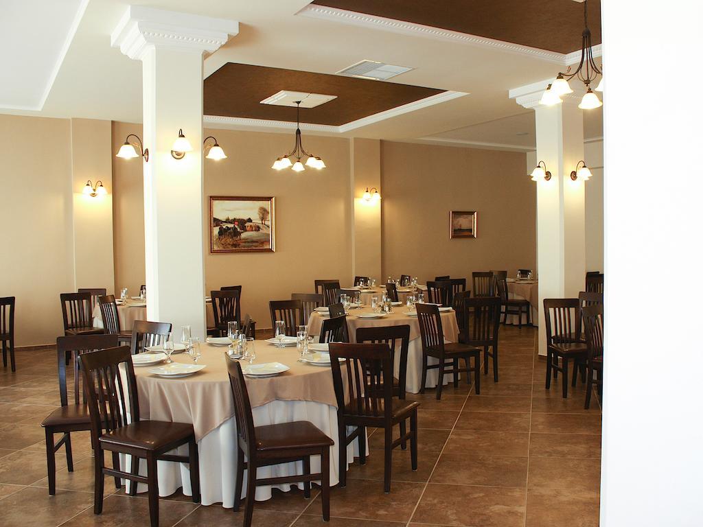 Hotel Dusan Si Fiul Resita Nord Εξωτερικό φωτογραφία